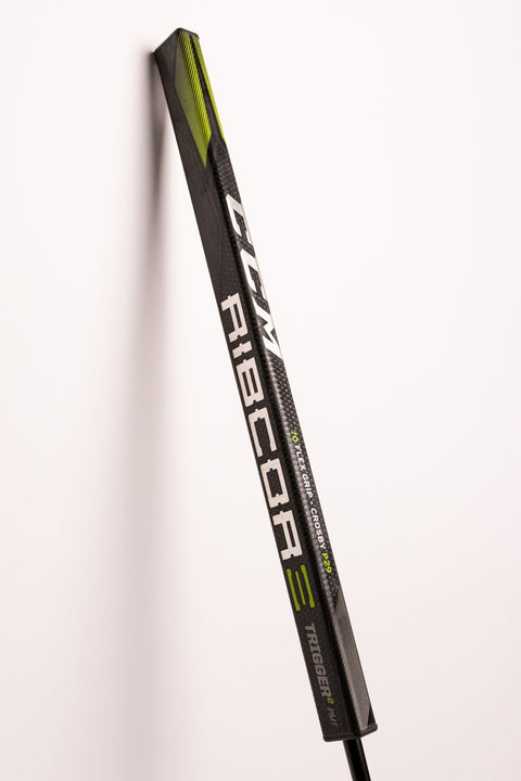 Hockey Putter - CCM Ribcor Trigger 2 PMT - 34in - Right - Black/Green/Silver