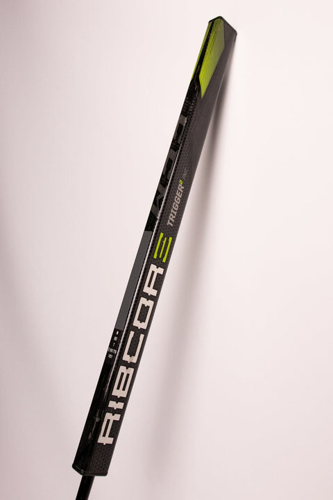Hockey Putter - CCM Ribcor Trigger 2 PMT - 34in - Right - Black/Green/Silver