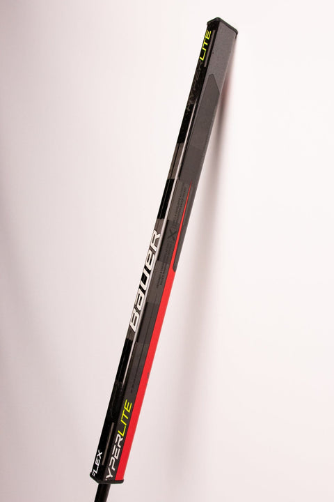 Hockey Putter - Bauer Vapor HyperLite - 35in - Right - Black/Silver/Red