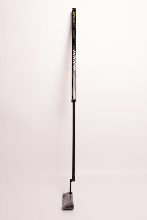Hockey Putter - Bauer Vapor HyperLite - 33in - Right - Black/Silver/Red