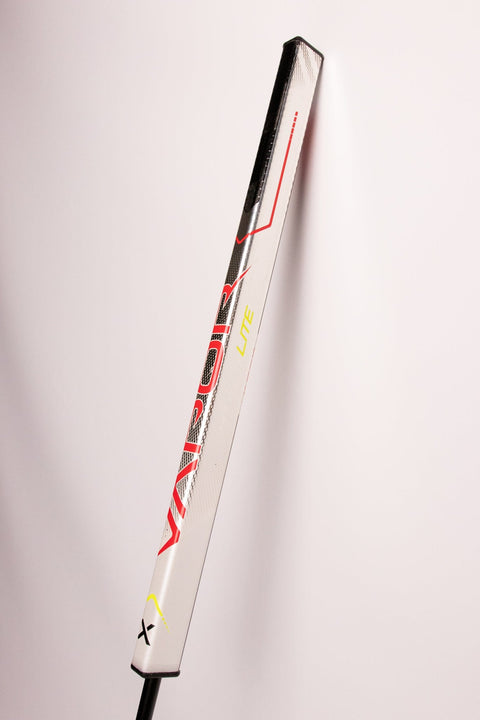 Hockey Putter - Bauer Vapor HyperLite - 34in - Right - Black/Red/Silver
