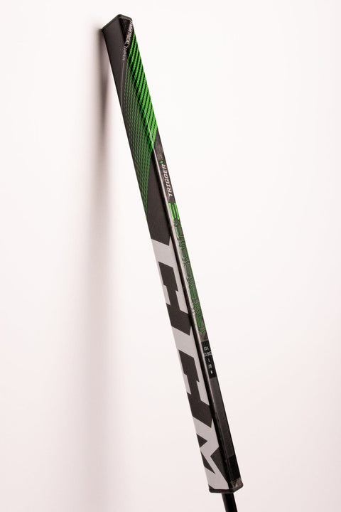 Hockey Putter - CCM Ribcor Trigger 4 Pro - 35in - Right - Black/Green/White