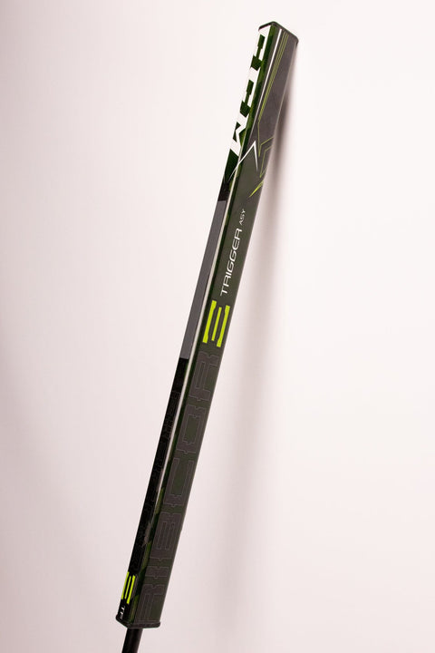 Hockey Putter - CCM Ribcor Trigger ASY - 35in - Right - Black/Green/White