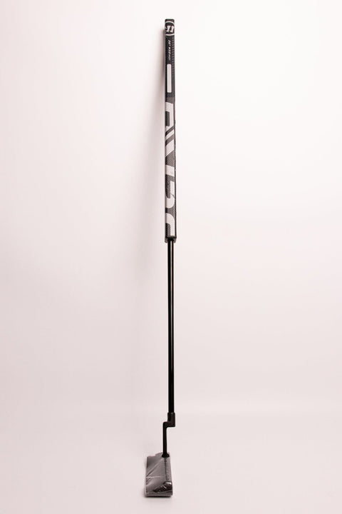 Hockey Putter - Warrior Ritual V2 E+ - 33in - Right - Black/Silver